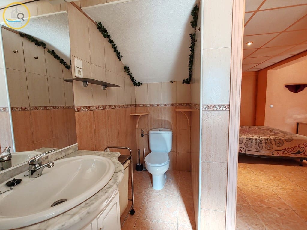 4 slaapkamer Villa te koop in Pinar de Campoverde met zwembad garage - € 389.000 (Ref: 9628362)