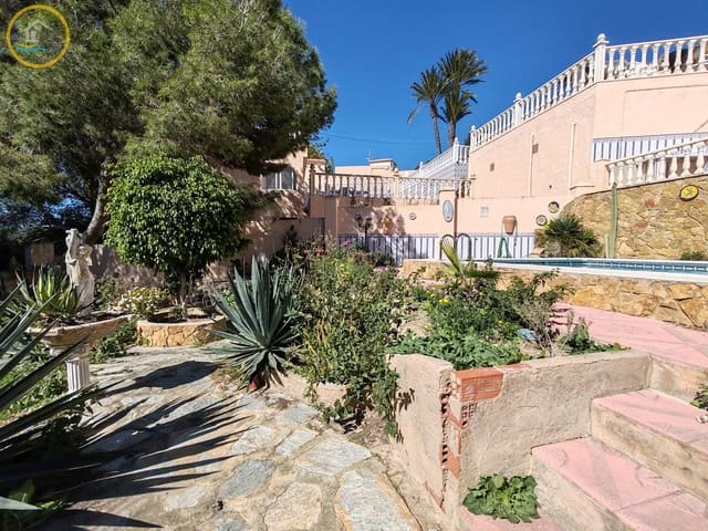 4 slaapkamer Villa te koop in Pinar de Campoverde, Pilar de la Horadada met zwembad garage - € 389.000 (Ref: 9628362)