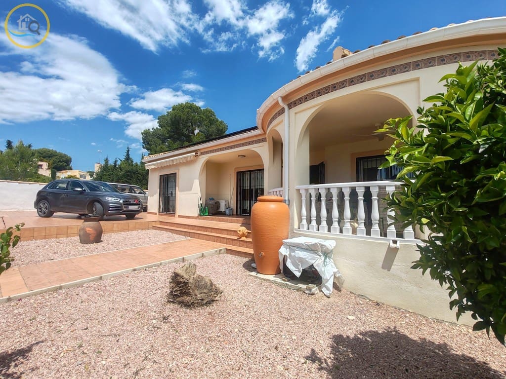 3 sovrum Villa till salu i Pinar de Campoverde med pool - 495 000 € (Ref: 9847581)