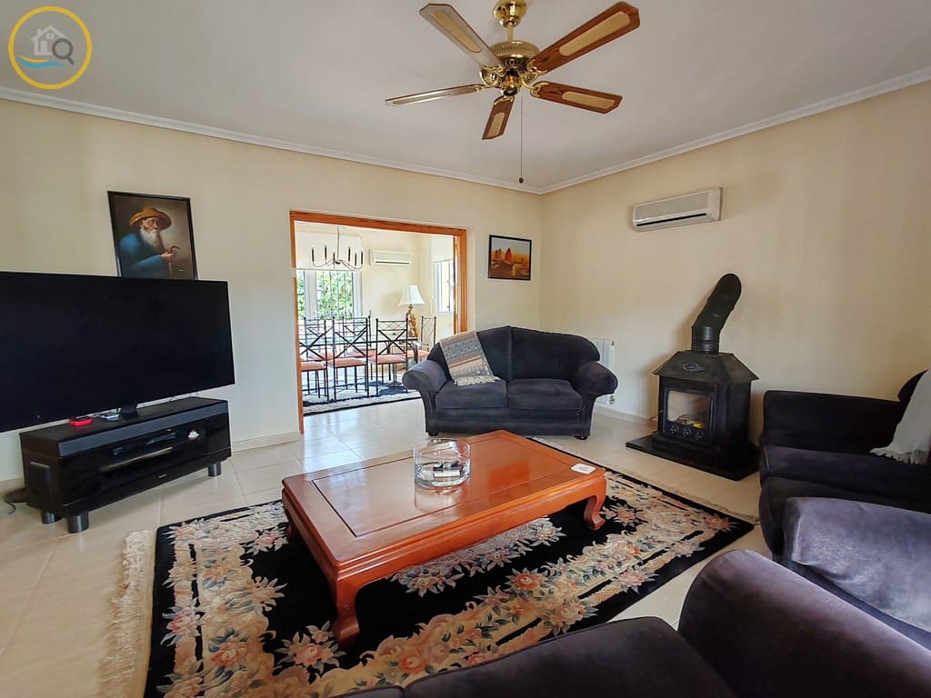 3 sovrum Villa till salu i Pinar de Campoverde med pool - 495 000 € (Ref: 9847581)