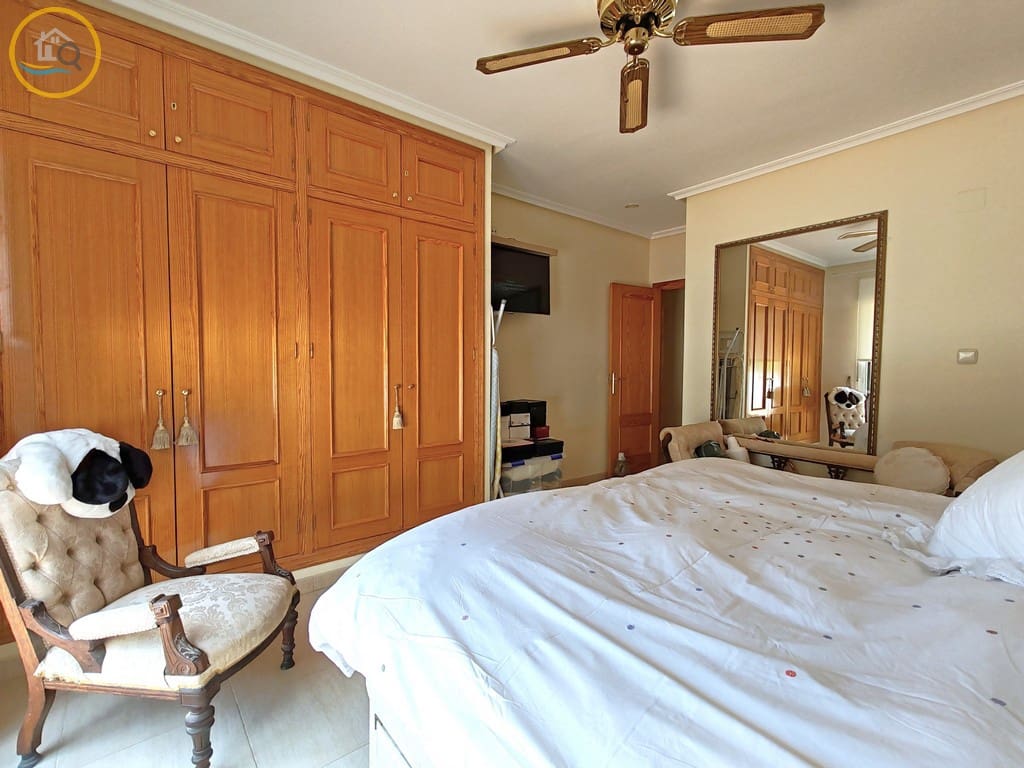 3 sovrum Villa till salu i Pinar de Campoverde med pool - 495 000 € (Ref: 9847581)