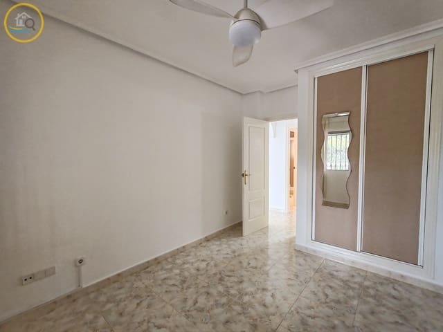 Chalet de 2 habitaciones en Pinar de Campoverde, Pilar de la Horadada en venta con piscina garaje - 220.000 € (Ref: 9983796)