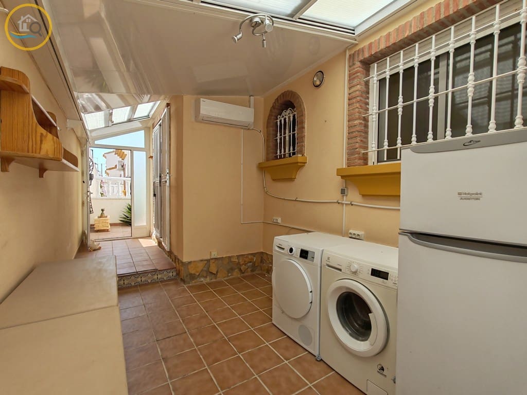 2 sypialnia Willa na sprzedaż w Pinar de Campoverde z basenem garażem - 220 000 € (Ref: 9983796)