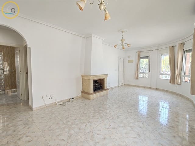 Chalet de 2 habitaciones en Pinar de Campoverde, Pilar de la Horadada en venta con piscina garaje - 220.000 € (Ref: 9983796)