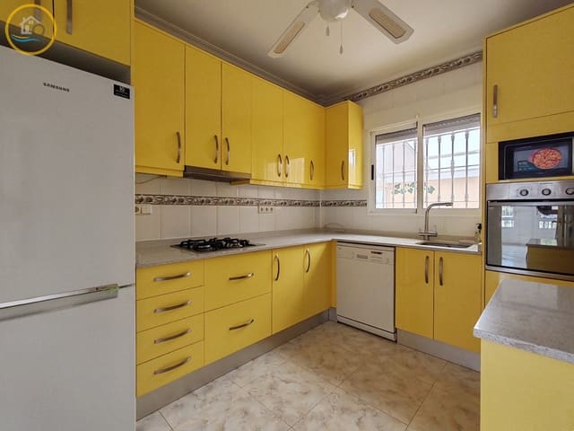 Chalet de 2 habitaciones en Pinar de Campoverde, Pilar de la Horadada en venta con piscina garaje - 220.000 € (Ref: 9983796)