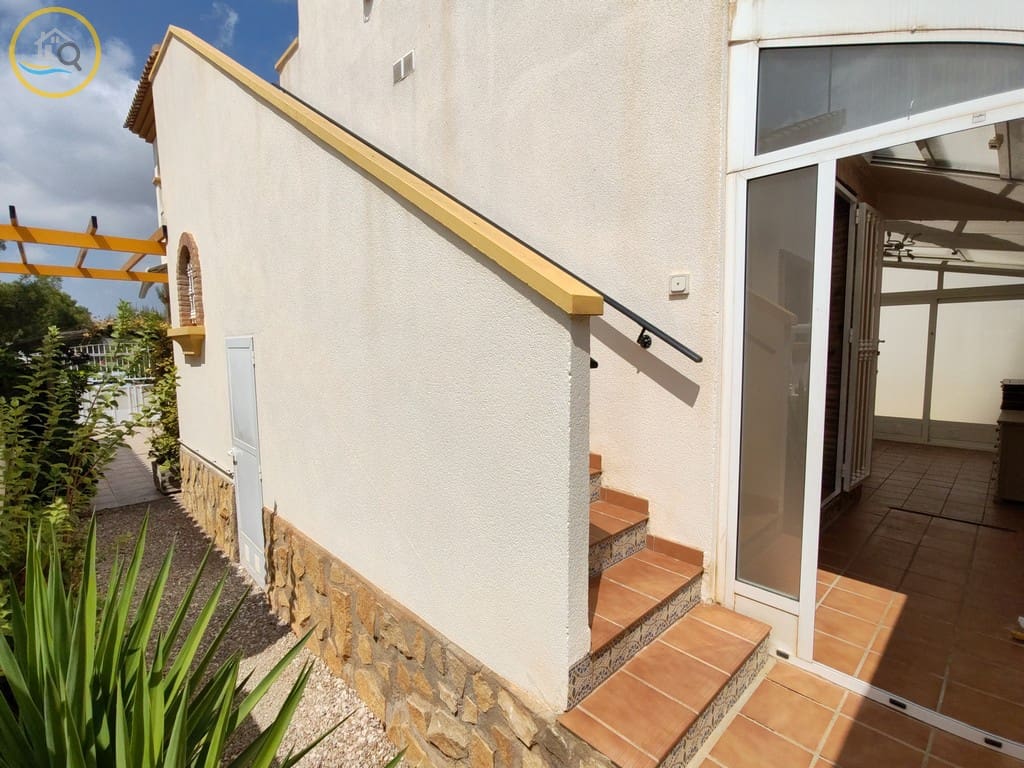 2 sypialnia Willa na sprzedaż w Pinar de Campoverde z basenem garażem - 220 000 € (Ref: 9983796)