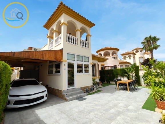 3 soverom Villa til salgs i Pinar de Campoverde med svømmebasseng garasje - € 285 000 (Ref: 9983817)