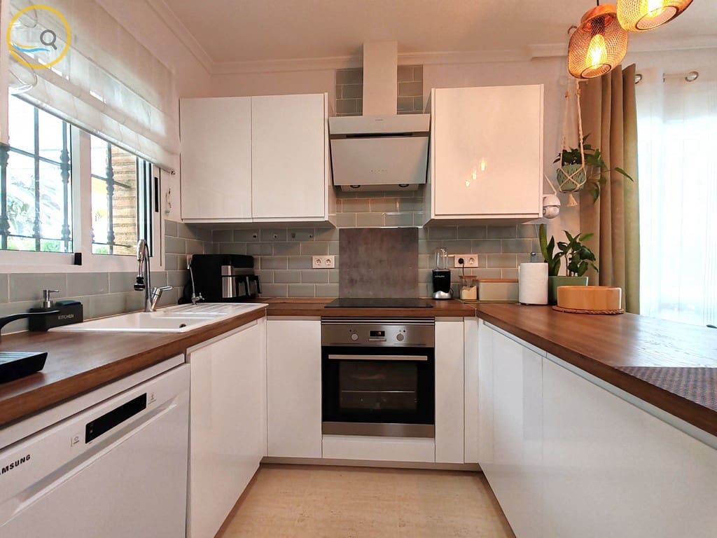 3 soverom Villa til salgs i Pinar de Campoverde med svømmebasseng garasje - € 285 000 (Ref: 9983817)