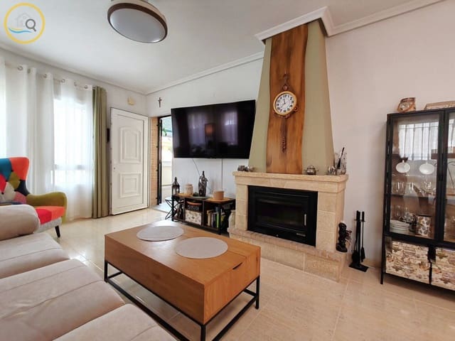 3 soverom Villa til salgs i Pinar de Campoverde, Pilar de la Horadada med svømmebasseng garasje - € 285 000 (Ref: 9983817)