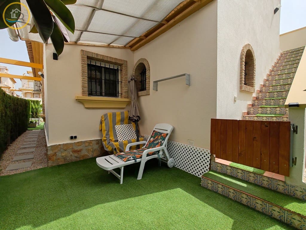 3 soverom Villa til salgs i Pinar de Campoverde med svømmebasseng garasje - € 285 000 (Ref: 9983817)