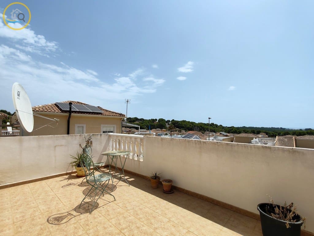 3 sovrum Villa till salu i Pinar de Campoverde med pool garage - 284 950 € (Ref: 9985263)