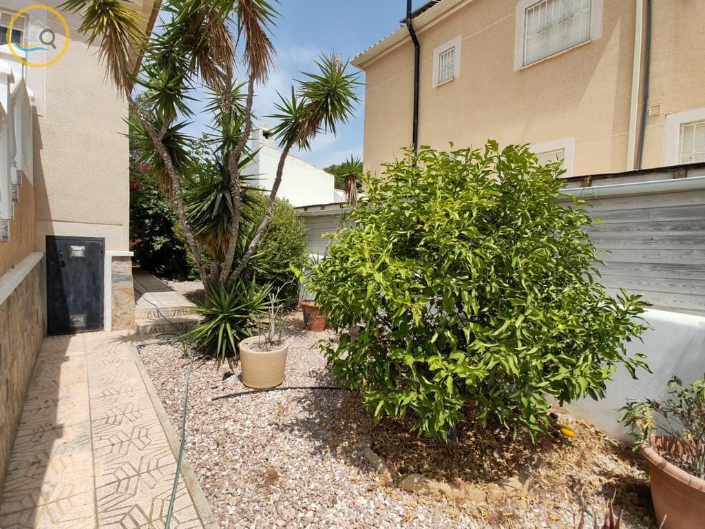 3 sovrum Villa till salu i Pinar de Campoverde med pool garage - 284 950 € (Ref: 9985263)