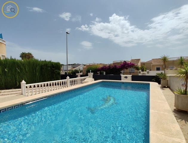 3 soveværelse Villa til salg i Pinar de Campoverde, Pilar de la Horadada med swimmingpool garage - € 284.950 (Ref: 9985263)