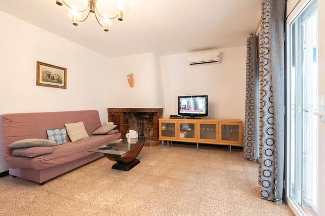 3 slaapkamer Villa te koop in Deltebre - € 210.000 (Ref: 10004204)