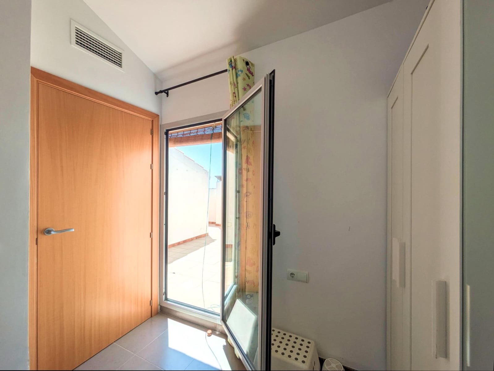 4 chambre Penthouse à vendre à Sant Jaume d'Enveja avec piscine - 191 000 € (Ref: 10013371)
