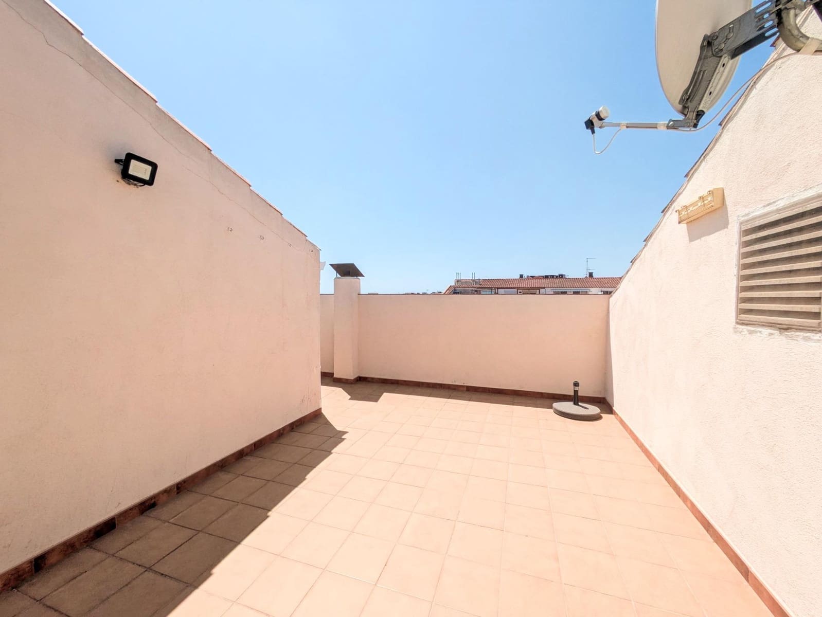 4 chambre Penthouse à vendre à Sant Jaume d'Enveja avec piscine - 191 000 € (Ref: 10013371)