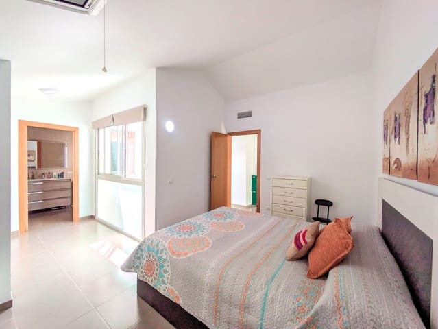 4 chambre Penthouse à vendre à Sant Jaume d'Enveja avec piscine - 191 000 € (Ref: 10013371)