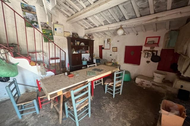 Finca/Herregård til salgs i El Perelló - € 80 000 (Ref: 10020952)
