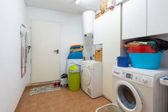 3 quarto Moradia em Banda para venda em Tortosa com piscina garagem - 319 000 € (Ref: 10028897)