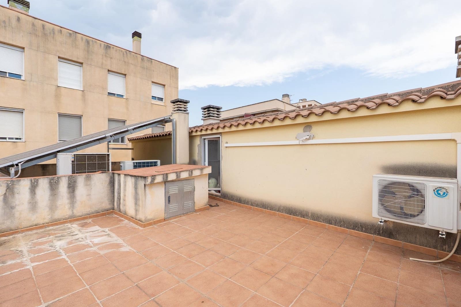 3 sypialnia Dom szeregowy na sprzedaż w Tortosa z basenem garażem - 319 000 € (Ref: 10028897)