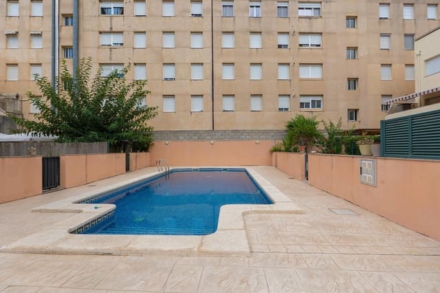 3 quarto Moradia em Banda para venda em Tortosa com piscina garagem - 319 000 € (Ref: 10028897)