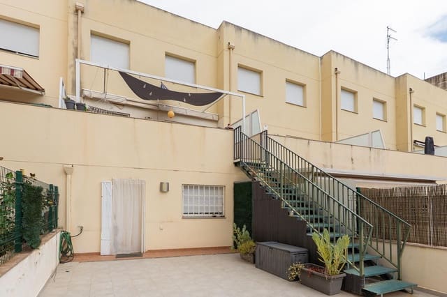 3 quarto Moradia em Banda para venda em Tortosa com piscina garagem - 319 000 € (Ref: 10028897)