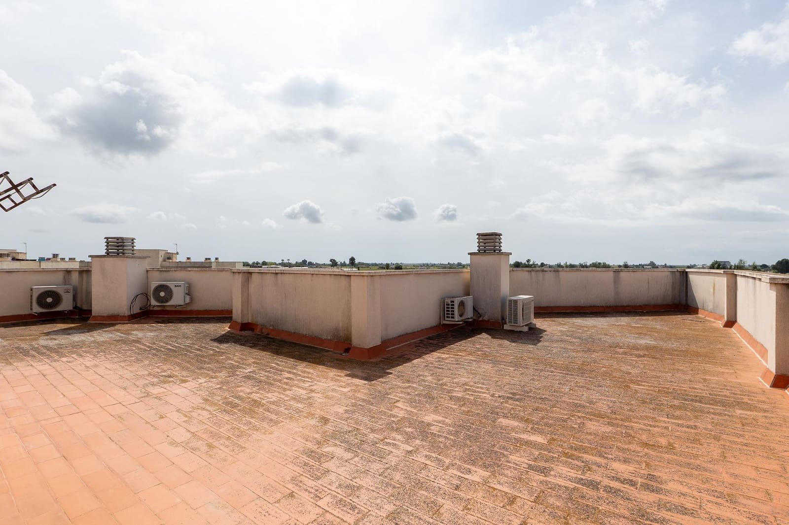 1 bedroom Flat for sale in Sant Jaume d'Enveja with pool garage - € 81,000 (Ref: 10037471)