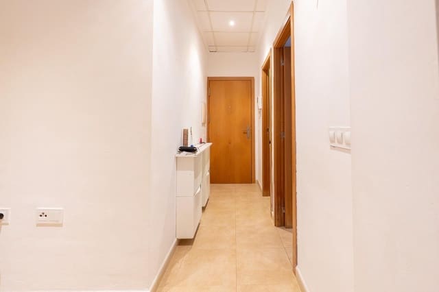 Piso de 2 habitaciones en Deltebre en venta con garaje - 89.000 € (Ref: 10037472)