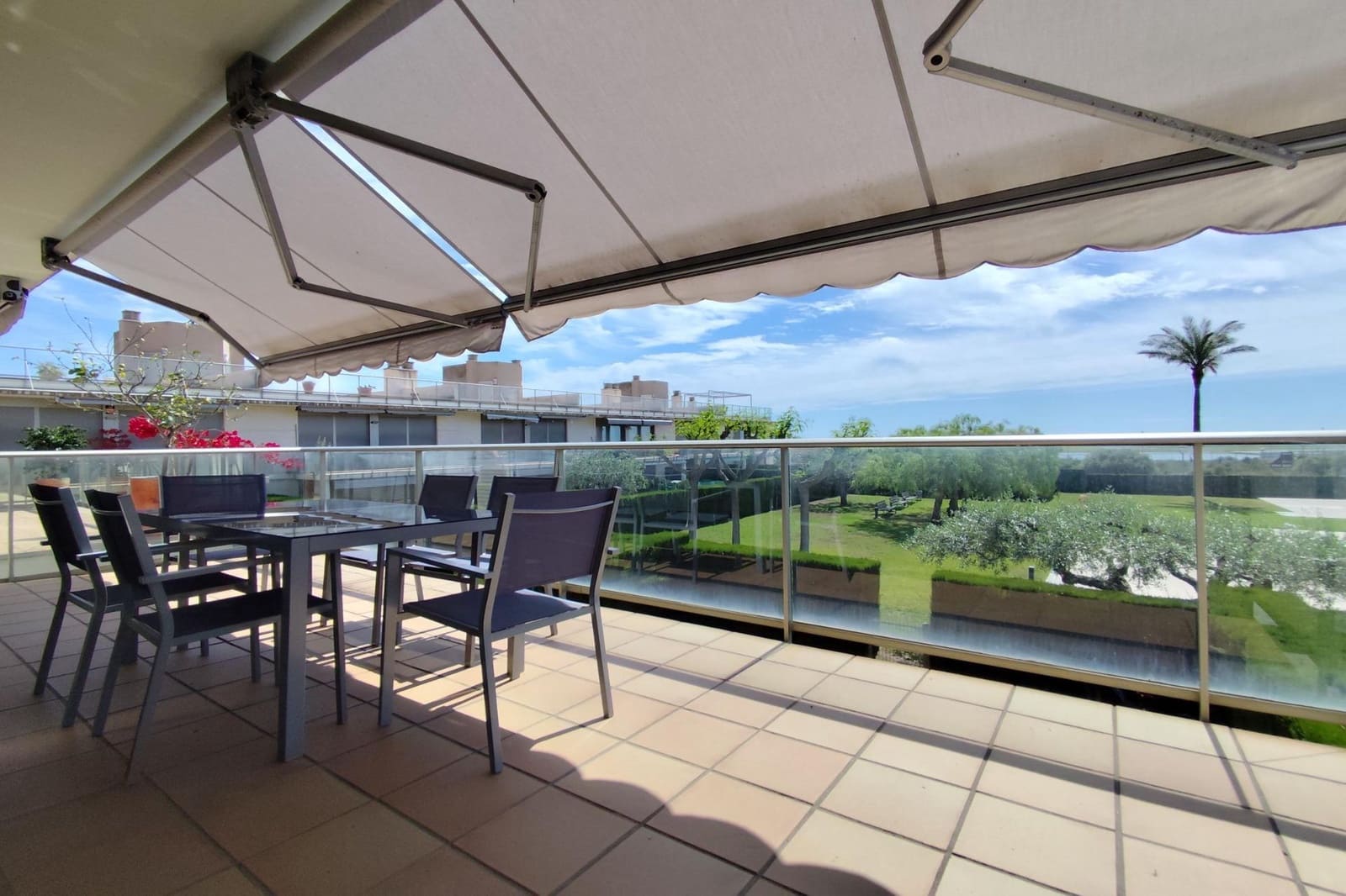 Apartamento de 3 habitaciones en L'Ampolla en venta con piscina garaje - 219.000 € (Ref: 10059162)