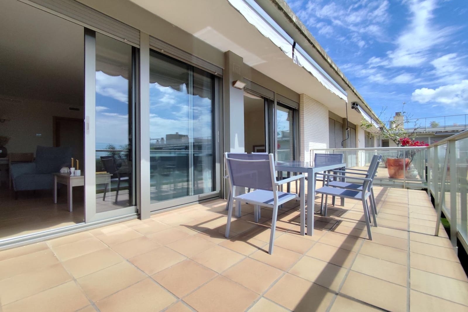 Apartamento de 3 habitaciones en L'Ampolla en venta con piscina garaje - 219.000 € (Ref: 10059162)