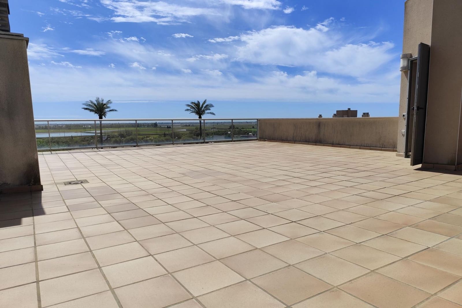 Apartamento de 3 habitaciones en L'Ampolla en venta con piscina garaje - 219.000 € (Ref: 10059162)