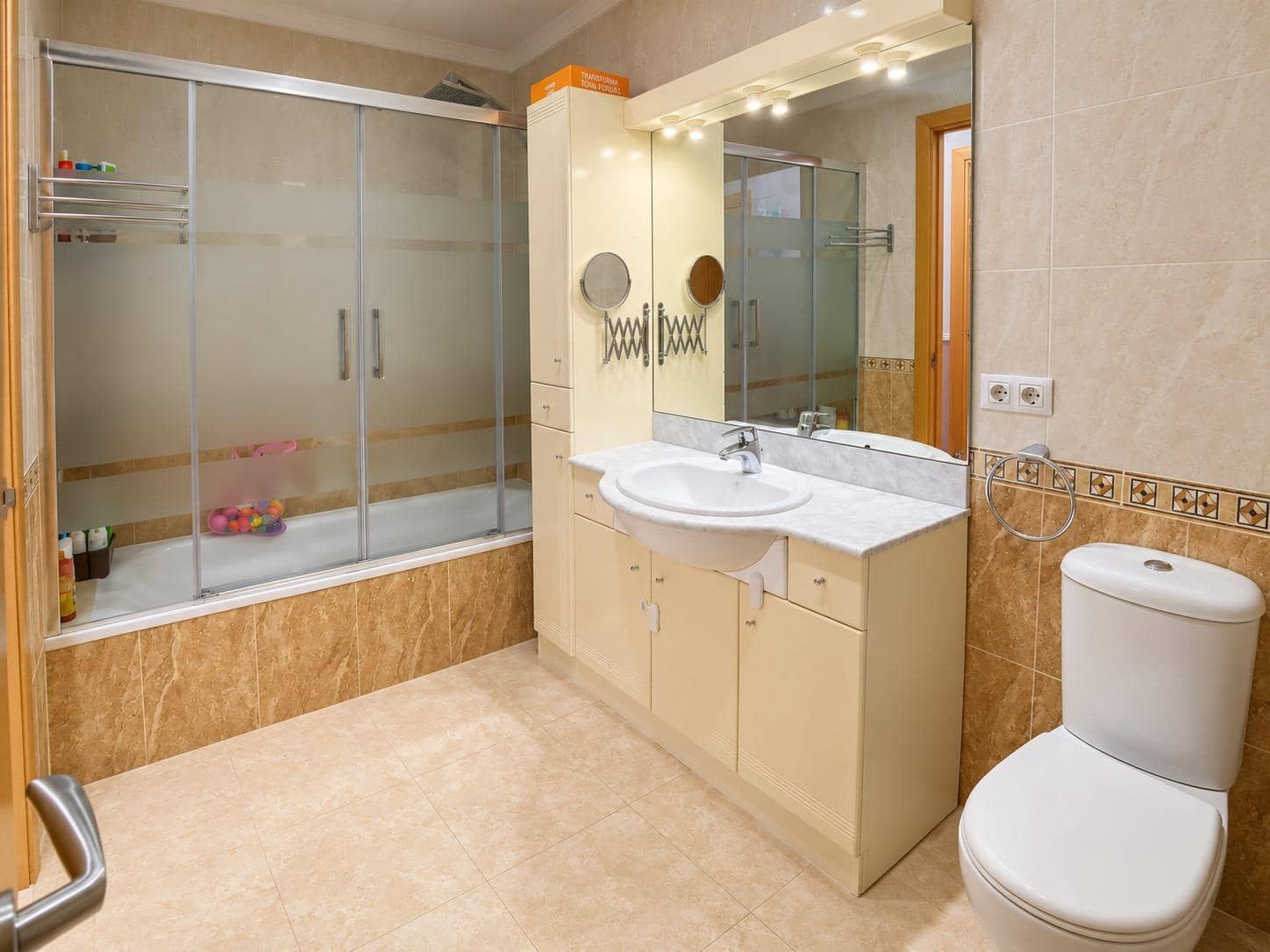 4 bedroom Flat for sale in Amposta - € 149,500 (Ref: 10157963)