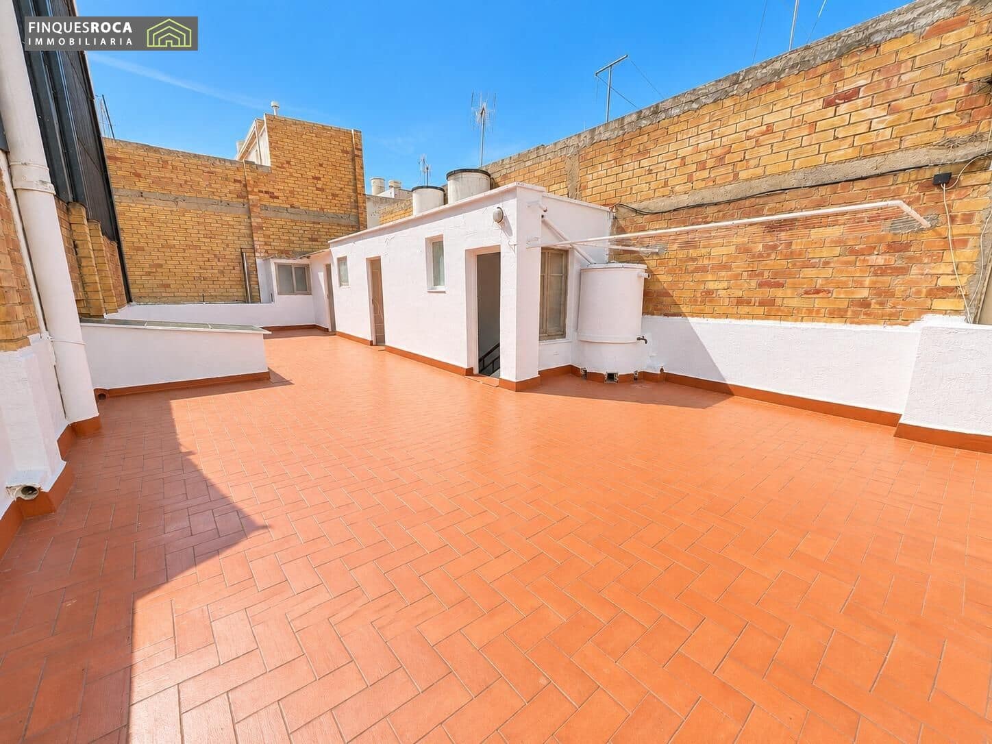 3 makuuhuone Omakotitalo myytävänä paikassa Sant Carles de la Rapita mukana 
autotalli - 212 100 € (Ref: 10177185)