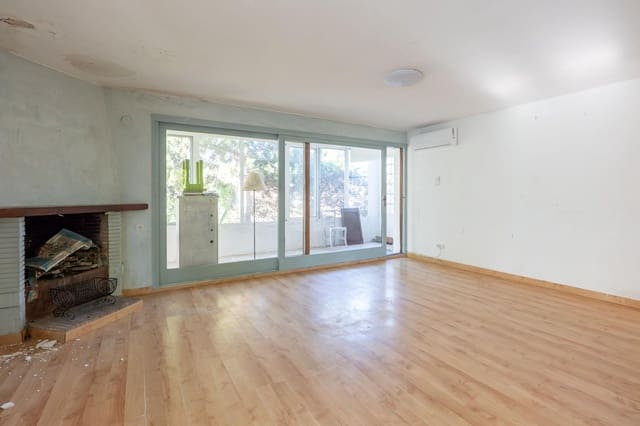 4 soveværelse Villa til salg i Amposta med swimmingpool - € 235.000 (Ref: 10180644)