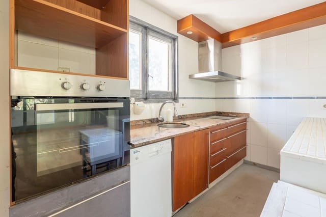 4 soveværelse Villa til salg i Amposta med swimmingpool - € 235.000 (Ref: 10180644)