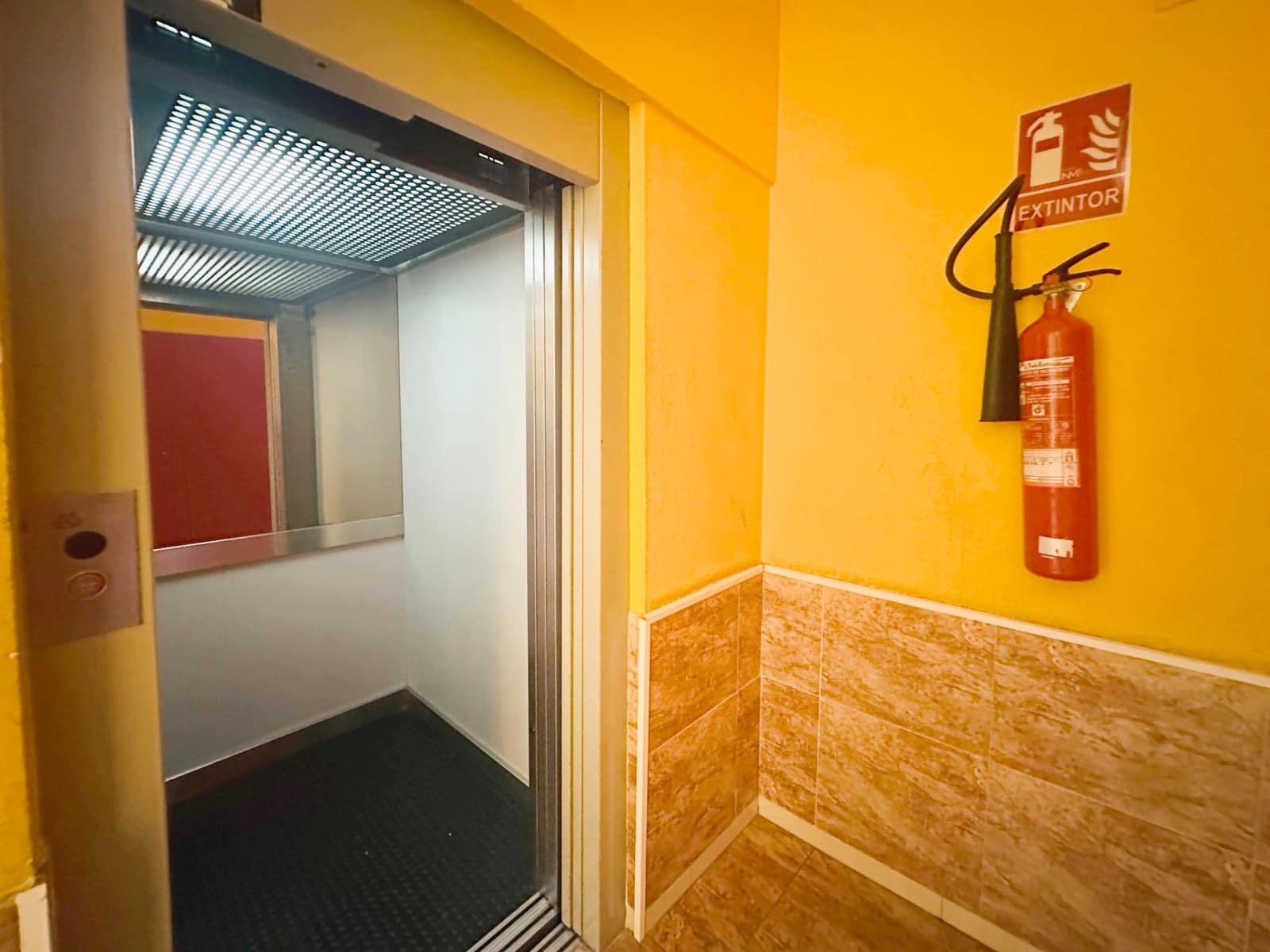 3 slaapkamer Flat te koop in Amposta met garage - € 148.500 (Ref: 10184983)