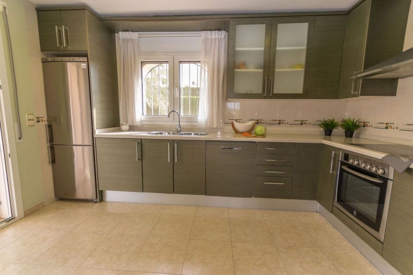 4 soverom Villa til salgs i L'Ampolla med svømmebasseng garasje - € 485 000 (Ref: 6163127)