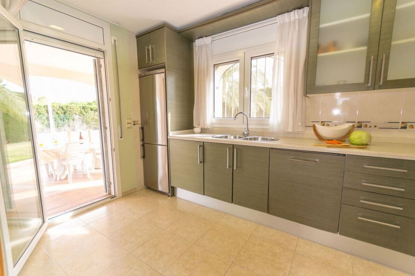 4 soverom Villa til salgs i L'Ampolla med svømmebasseng garasje - € 485 000 (Ref: 6163127)