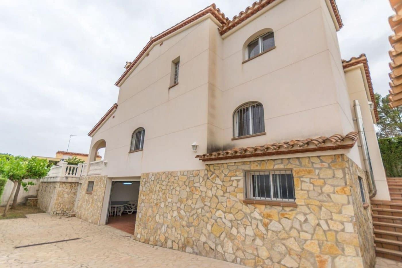 4 soverom Villa til salgs i L'Ampolla med svømmebasseng garasje - € 485 000 (Ref: 6163127)