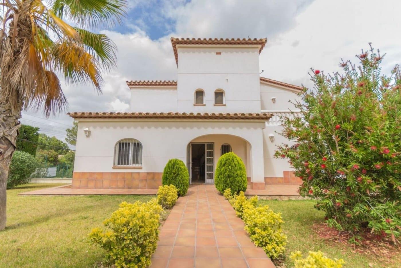 4 soverom Villa til salgs i L'Ampolla med svømmebasseng garasje - € 485 000 (Ref: 6163127)