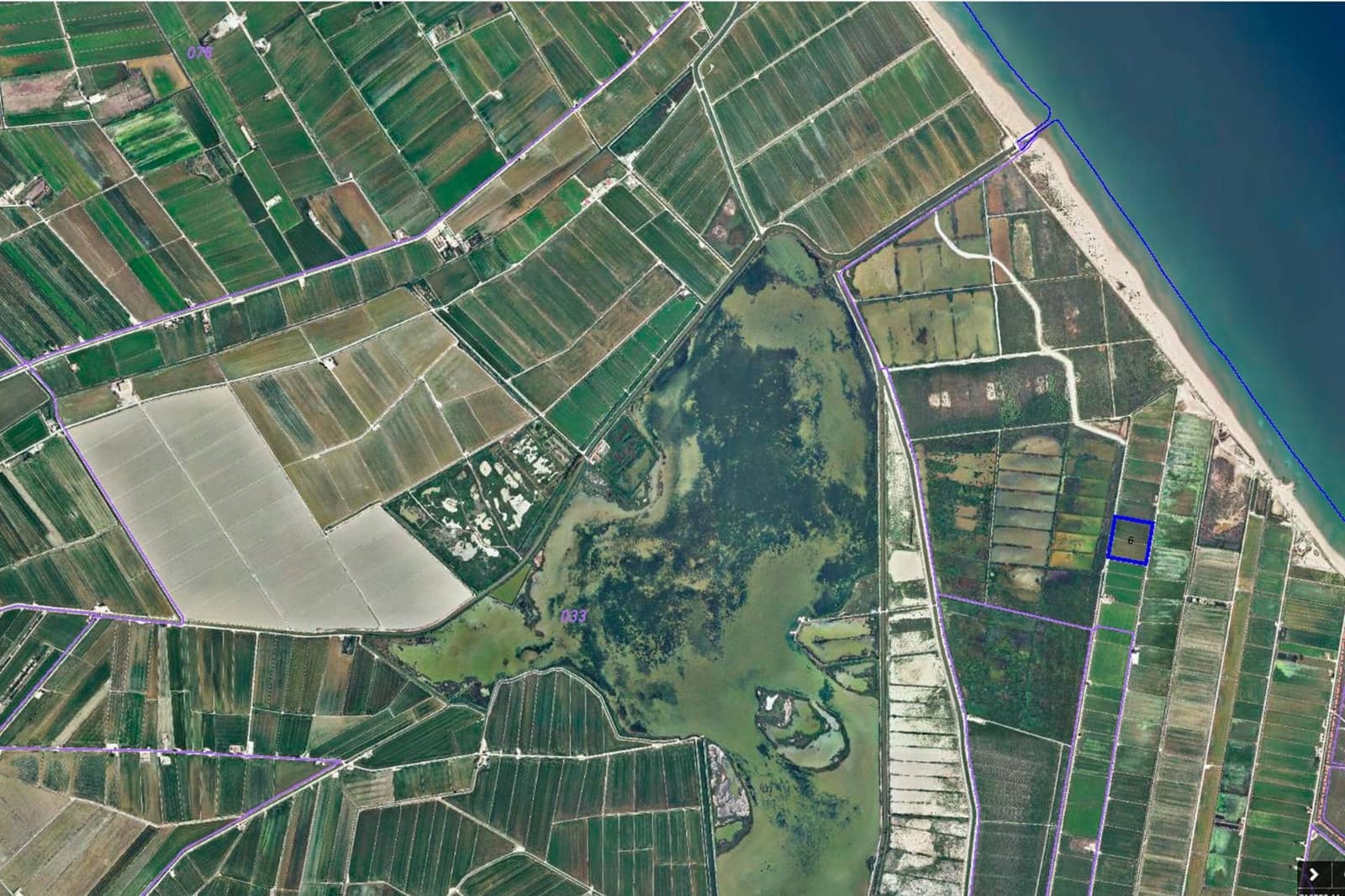 Grunde uden byggetilladelser til salg i Deltebre - € 67.600 (Ref: 7264177)