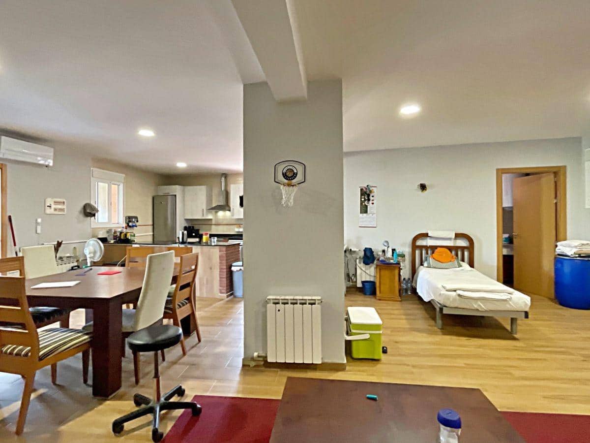 7 bedroom Finca/Country House for sale in Tortosa with pool garage - € 475,000 (Ref: 7819062)