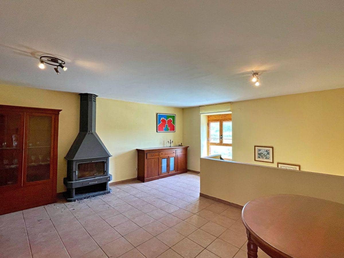 7 bedroom Finca/Country House for sale in Tortosa with pool garage - € 475,000 (Ref: 7819062)