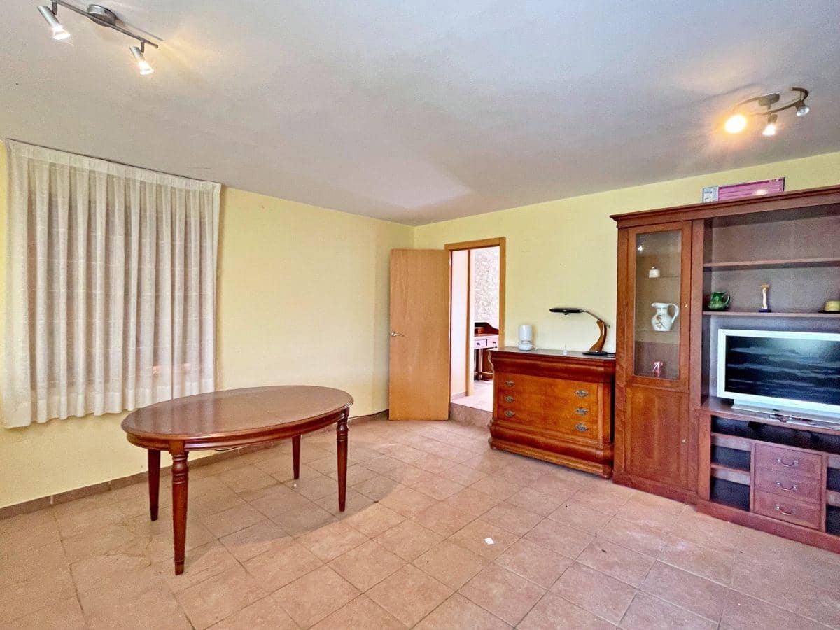 7 bedroom Finca/Country House for sale in Tortosa with pool garage - € 475,000 (Ref: 7819062)