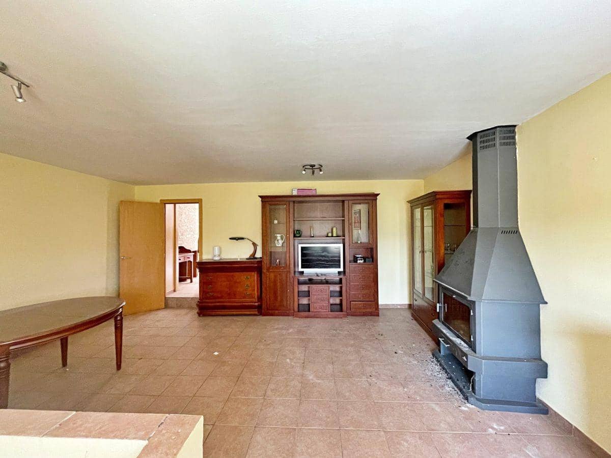 7 bedroom Finca/Country House for sale in Tortosa with pool garage - € 475,000 (Ref: 7819062)