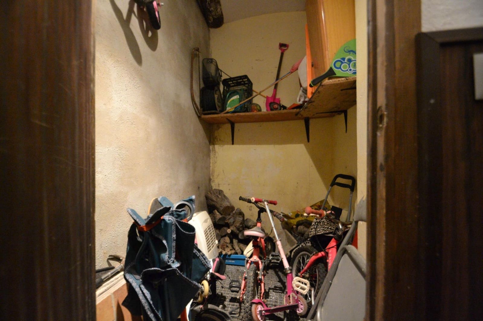 5 soveværelse Byhus til salg i El Perello - € 110.000 (Ref: 7884517)