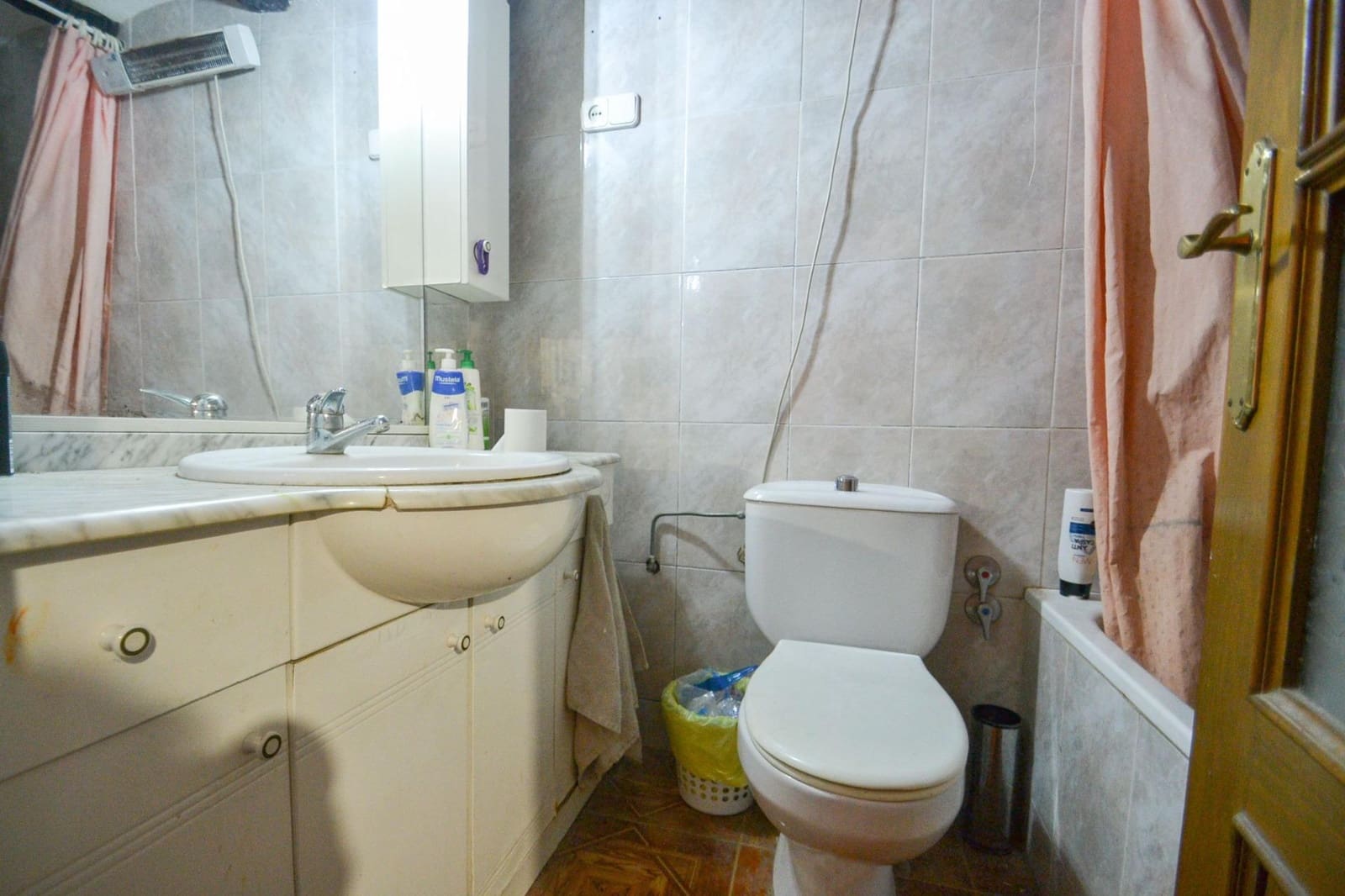 5 soveværelse Byhus til salg i El Perello - € 110.000 (Ref: 7884517)