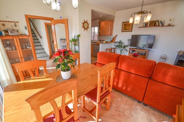 4 bedroom Villa for sale in Deltebre with pool garage - € 300,000 (Ref: 7933296)