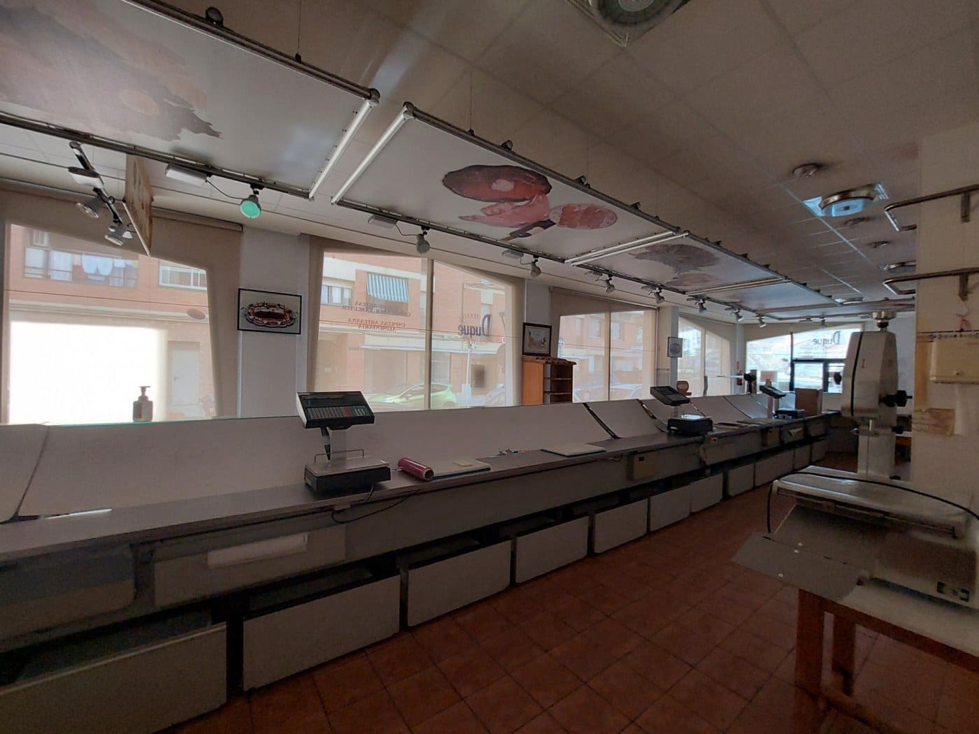 Erhverv til salg i Amposta - € 225.000 (Ref: 8023082)