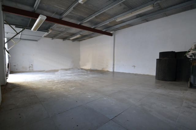 Local Comercial en Deltebre en venta con garaje - 54.000 € (Ref: 8023083)